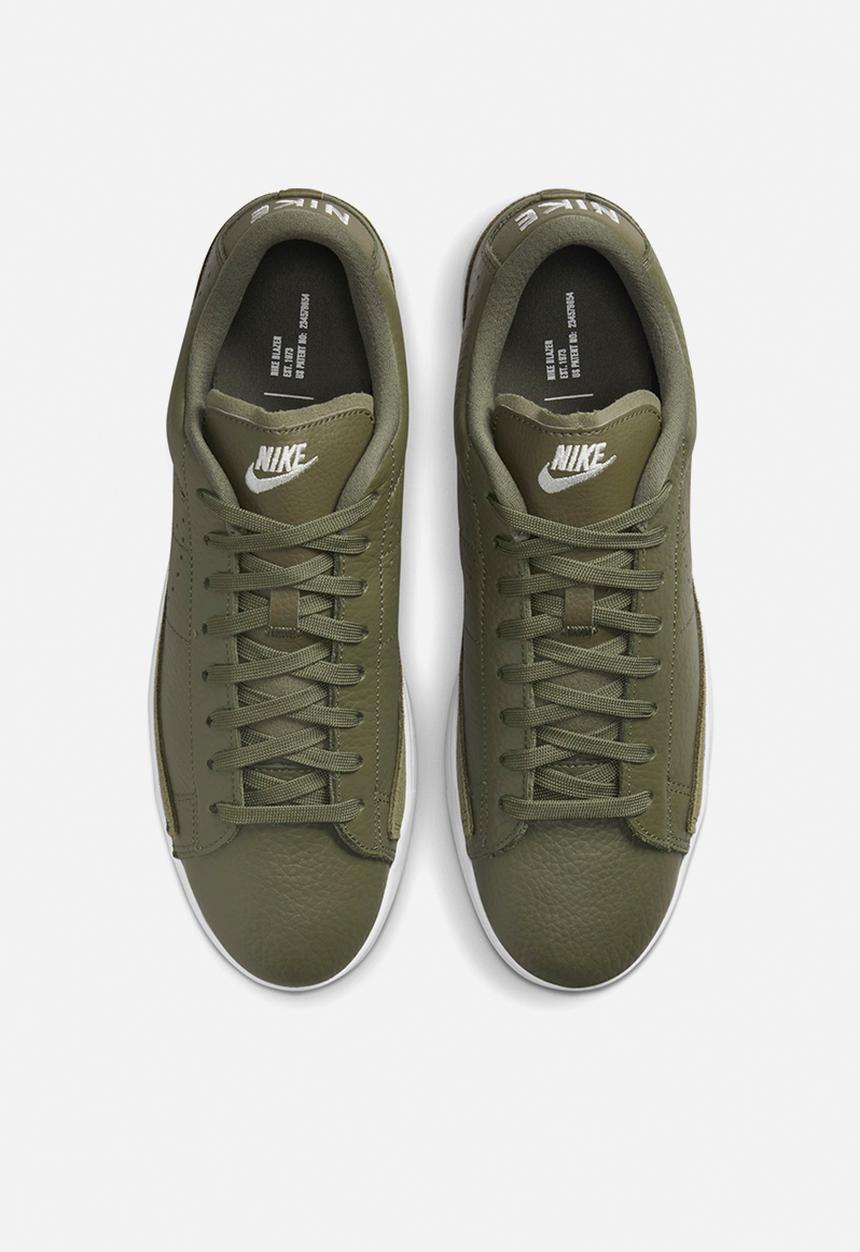 Nike - Blazer low x - medium olive/sail-white-white