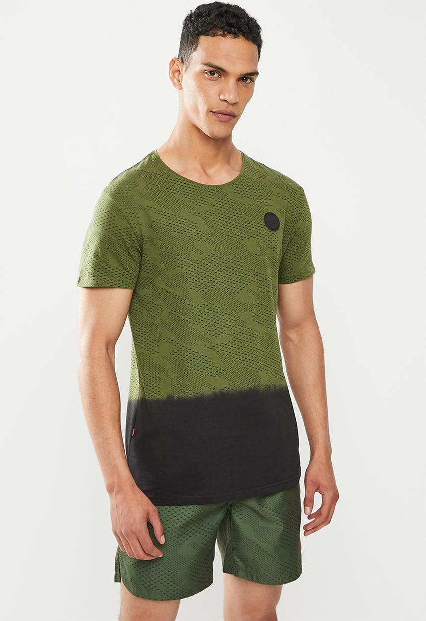S.P.C.C - Watts regular fit stepped hem tee - green & black 