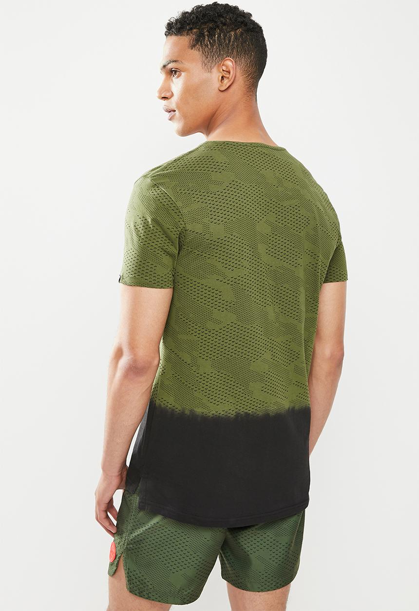 S.P.C.C - Watts regular fit stepped hem tee - green & black 
