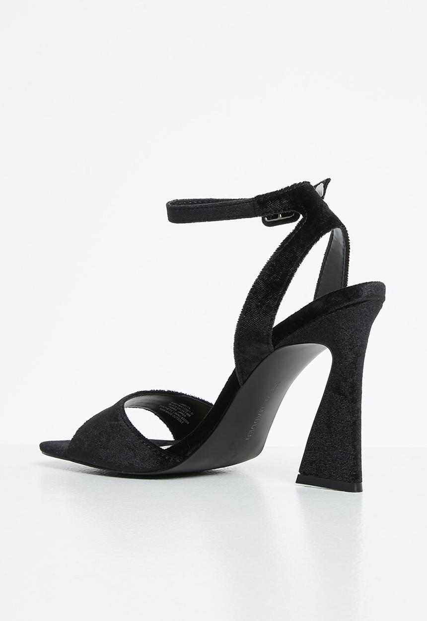 Steve Madden - Lakelyn heel - black 