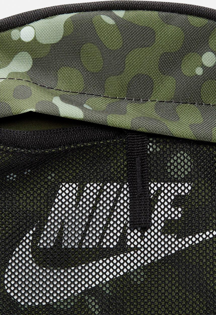 Nike - Nike elemental - green