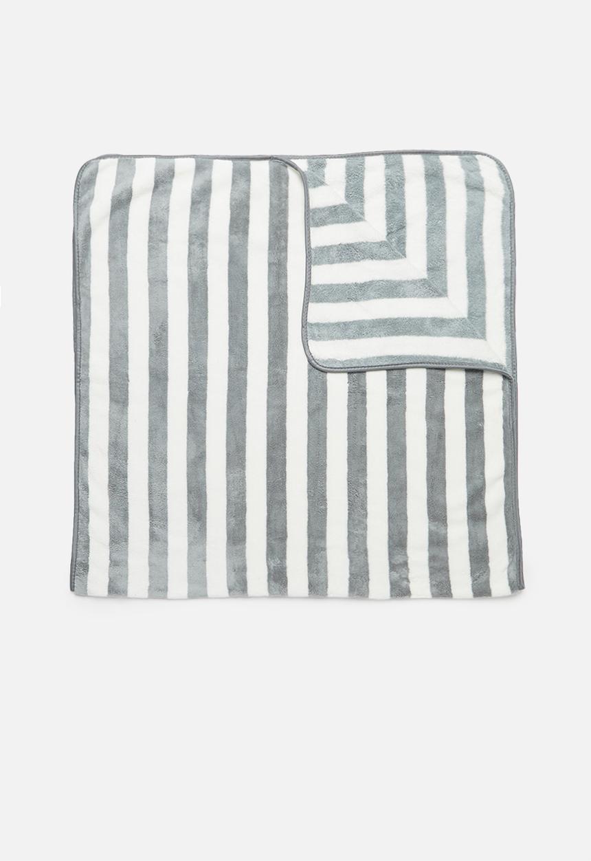 Rebel Republic - Stripe beach towel - grey & white