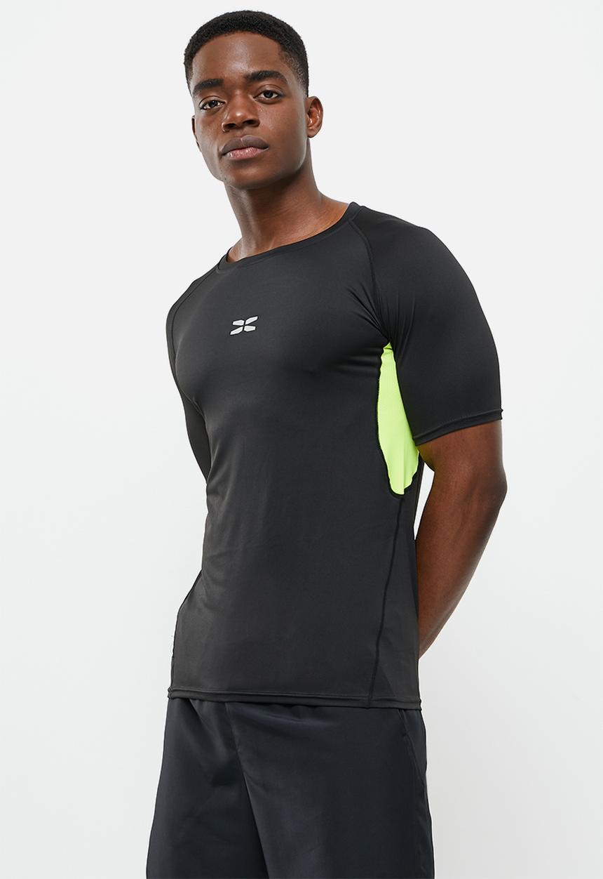 basicthread - Slim fit contrast tee - black