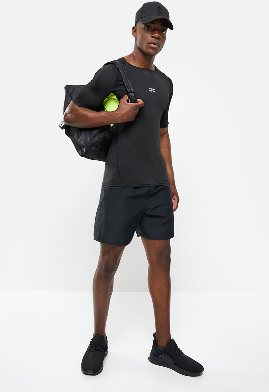 basicthread - Slim fit contrast tee - black