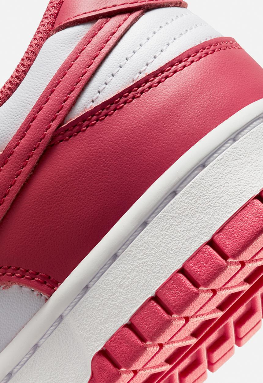 Nike - Nike Dunk Low - white/archaeo pink