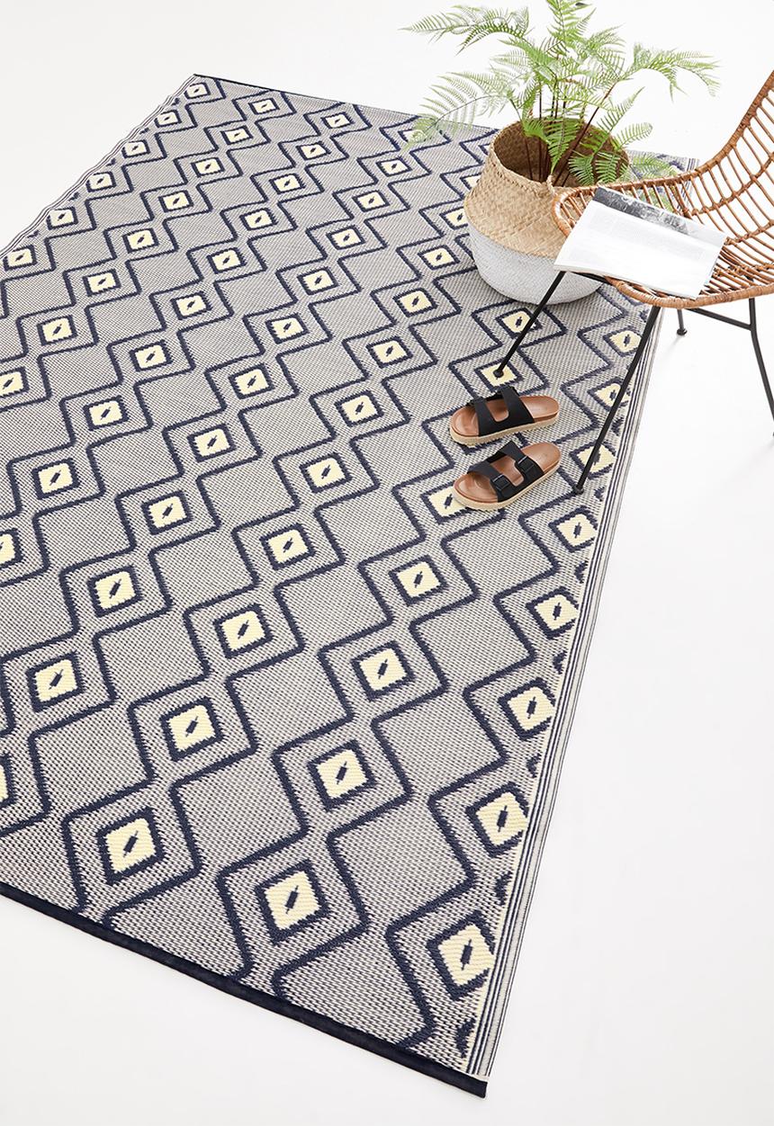 Fab Habitat - Rabat outdoor rug - cream & blue