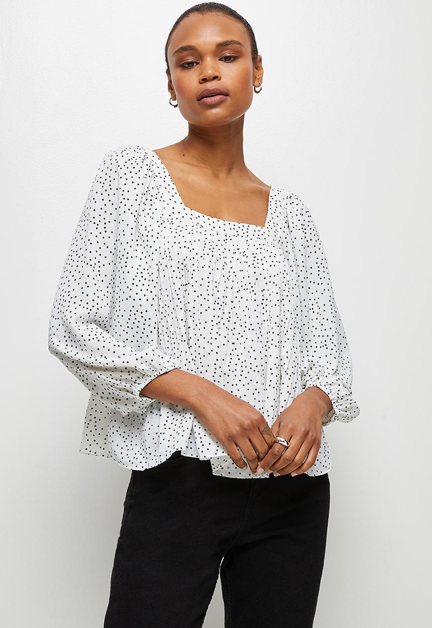 edit - Pleat detail flounce blouse - milk 