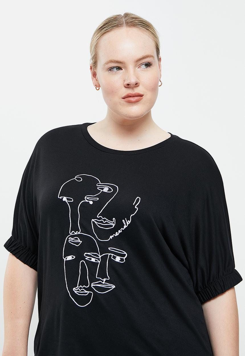 Me&B - Plus embroidered tee with sleeve detail - black