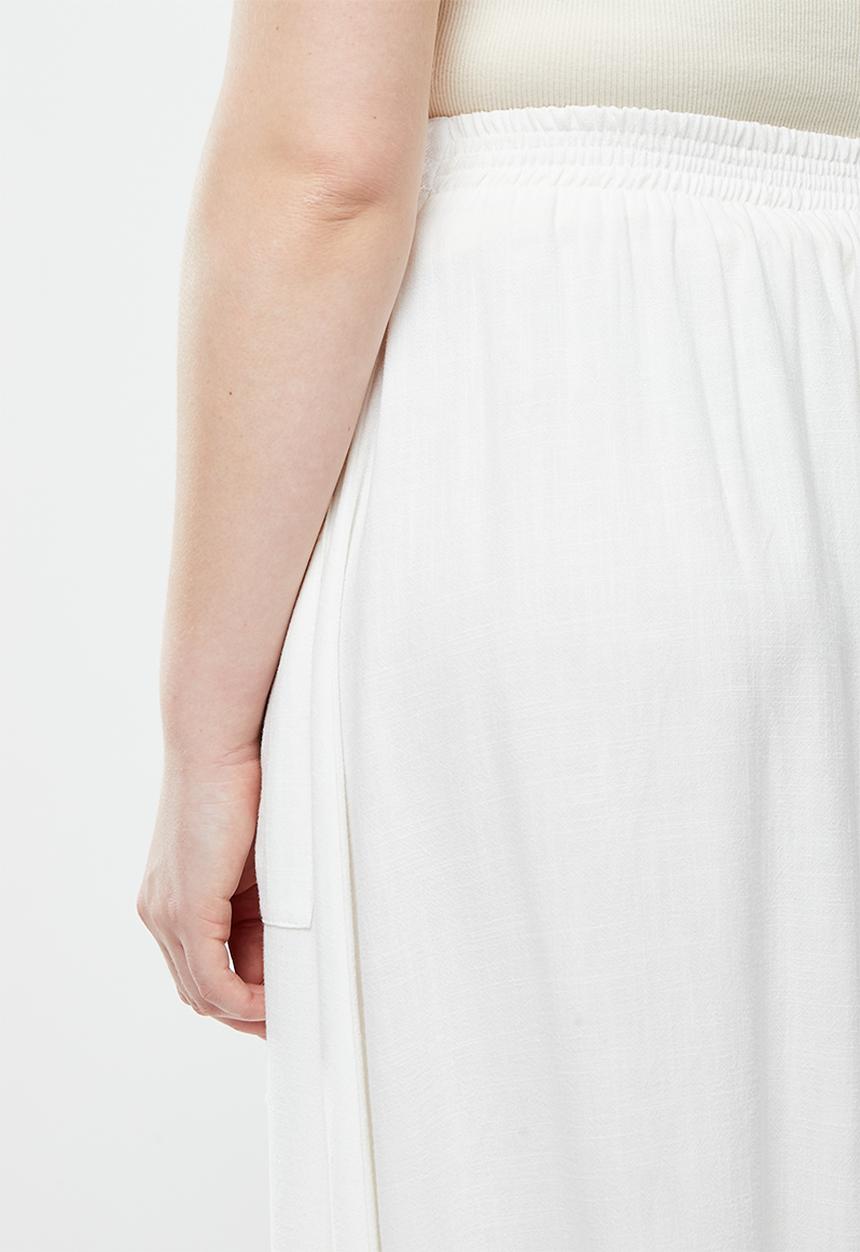 Me&B - Plus button throguh a-line skirt - white