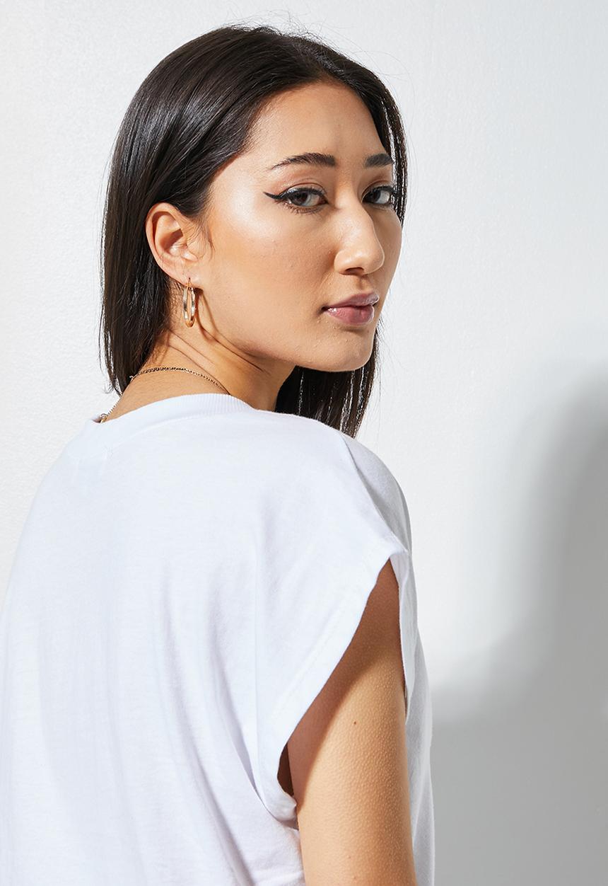 Superbalist - 2 Pack v-neck relaxed tee with grown on sleeve - black & white