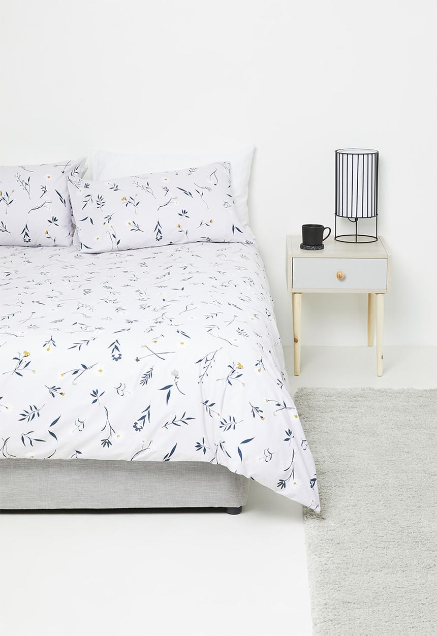 Sixth Floor - Delicate floral cotton printed duvet set – multi