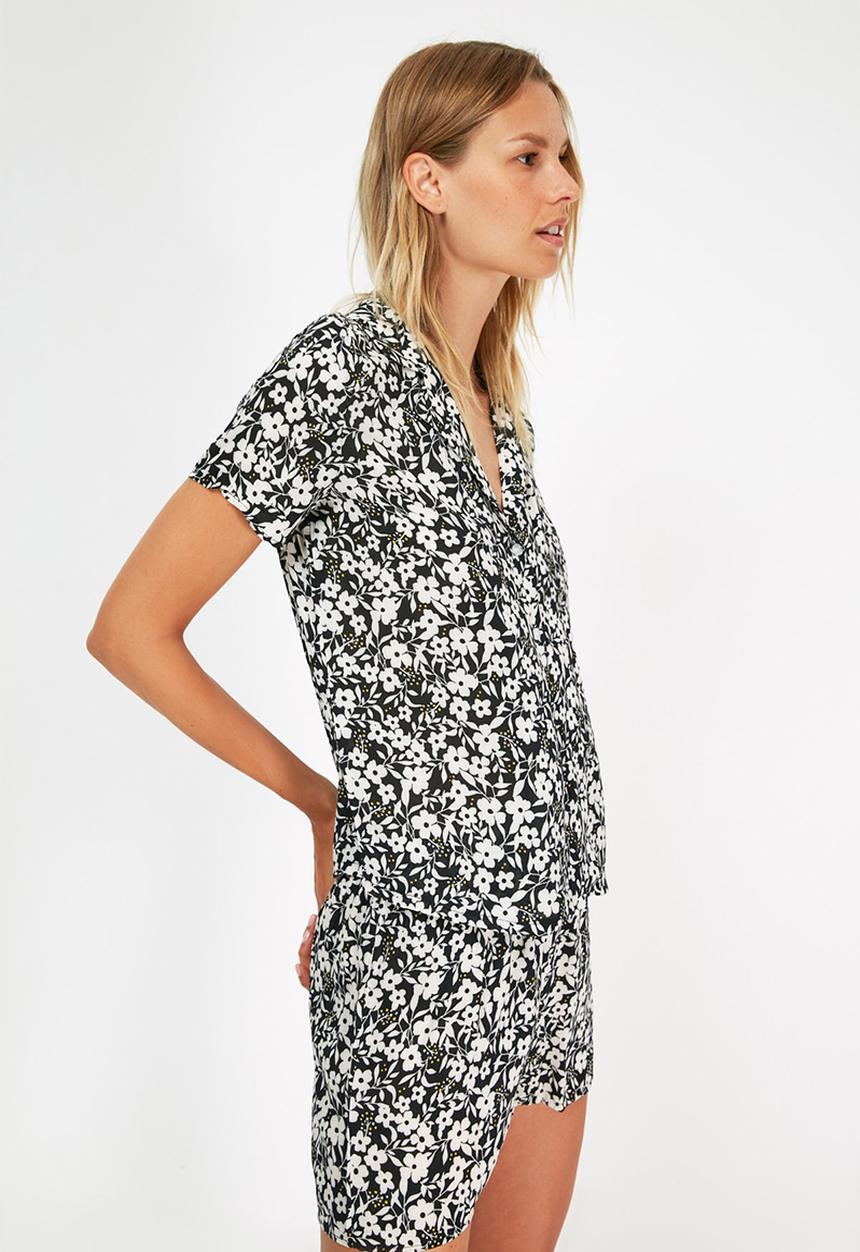 Trendyol - Printed woven pajamas set - black & white 