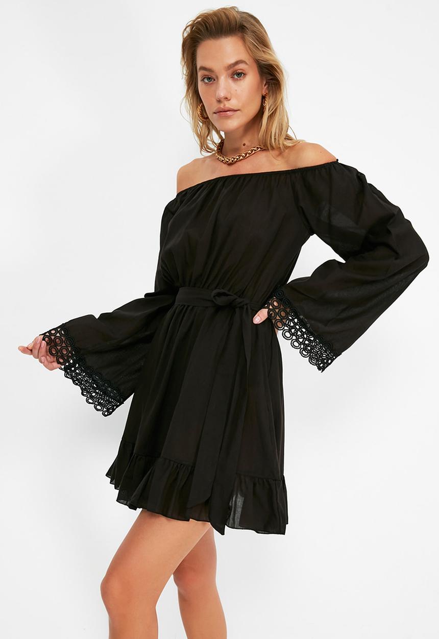 Trendyol - Collar detailed dress - black