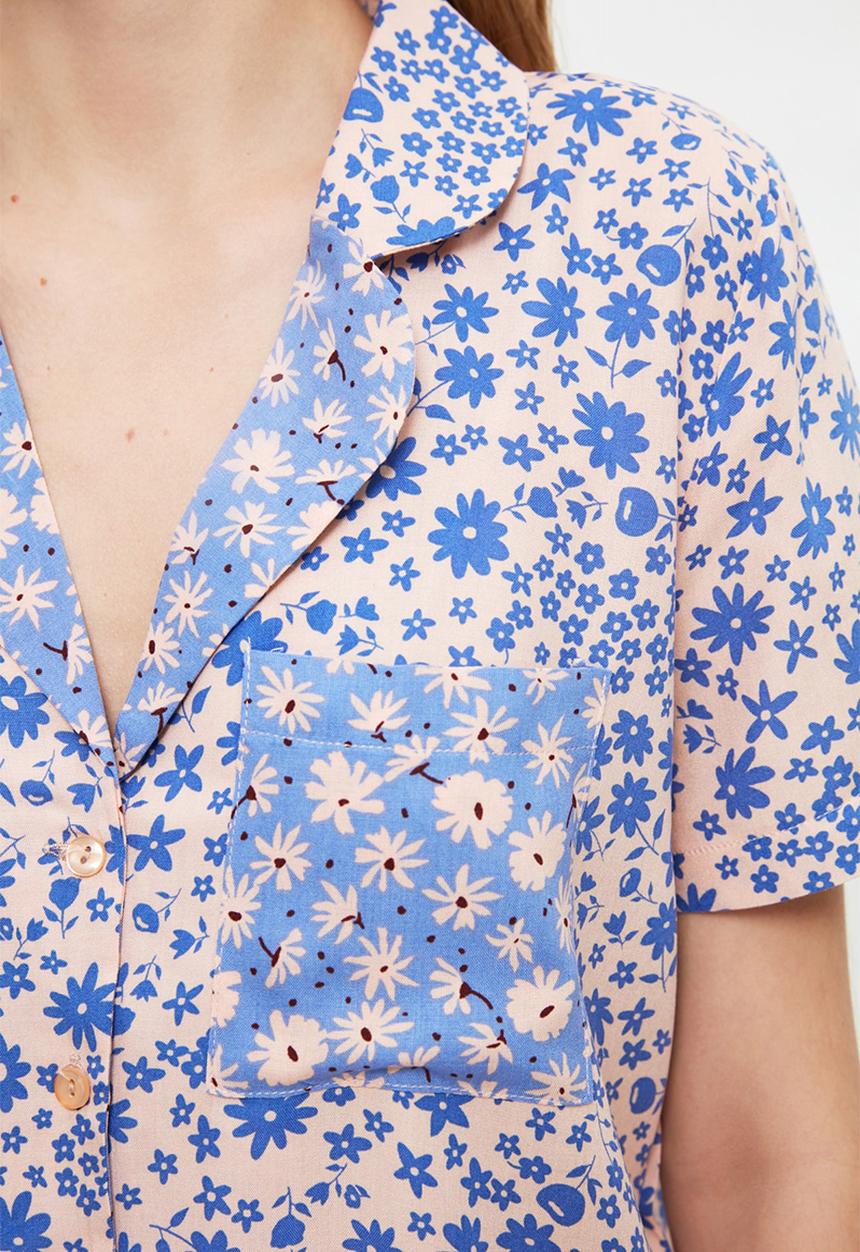 Trendyol - Floral patterned pajamas set - blue & white 