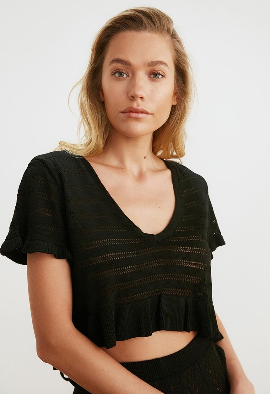 Trendyol - Ruffle detailed bikini  bottom-top set - black