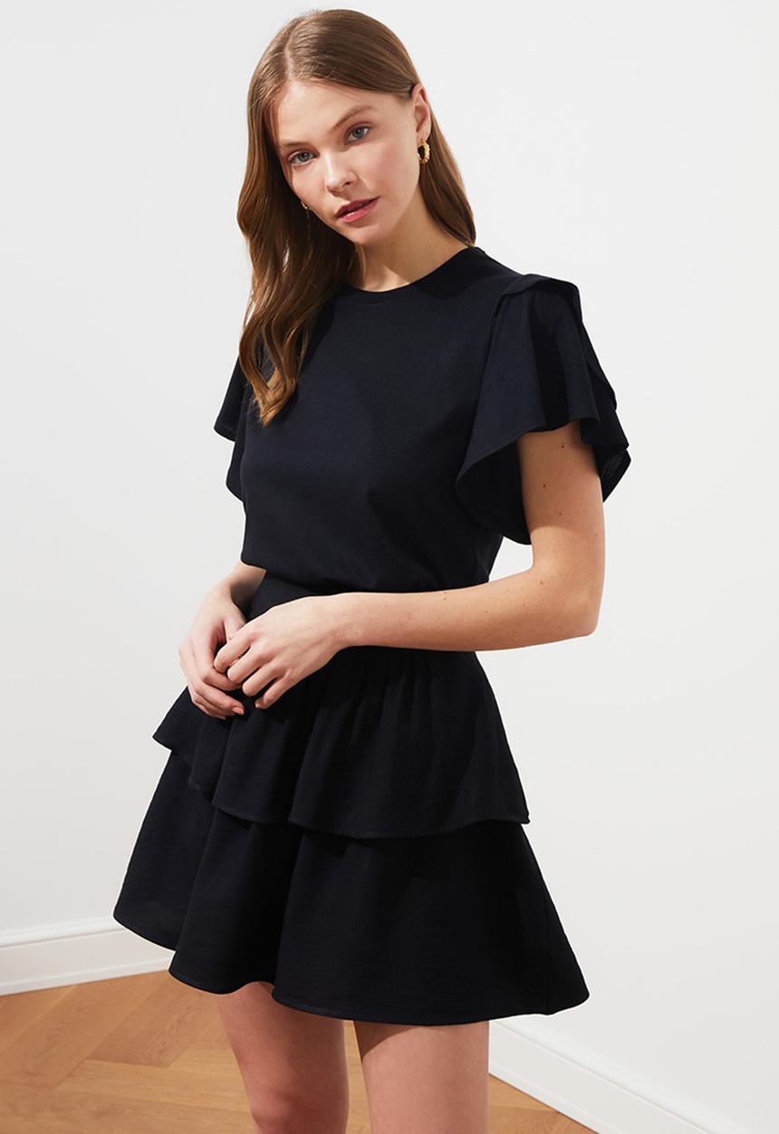 Trendyol - Ruffle basic knitted t-shirt - black
