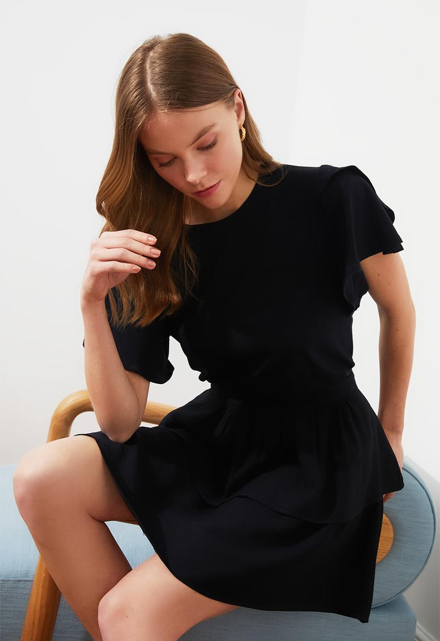 Trendyol - Ruffle basic knitted t-shirt - black