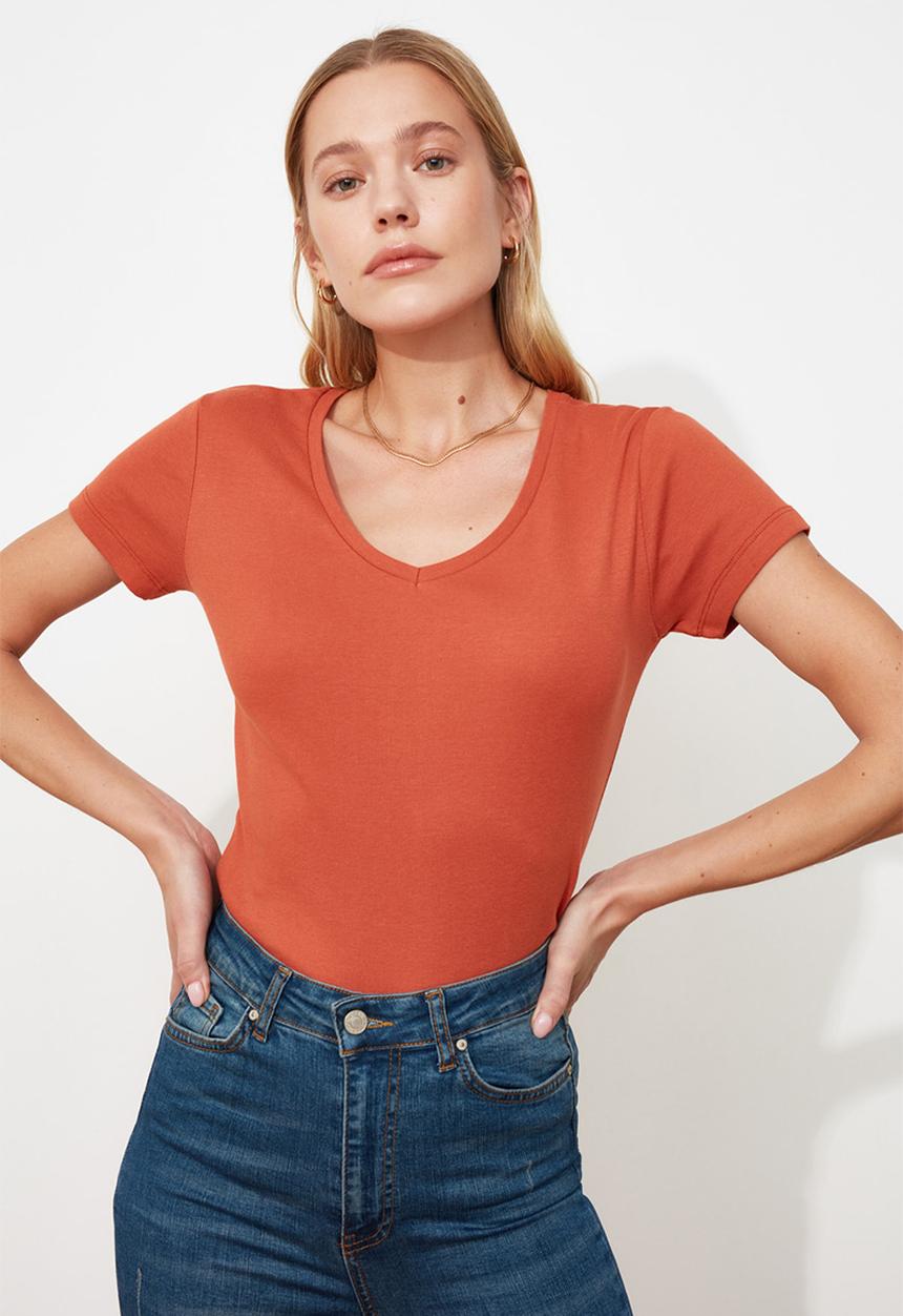 Trendyol - 100% cotton v-neck basic knitted t-shirt - brick