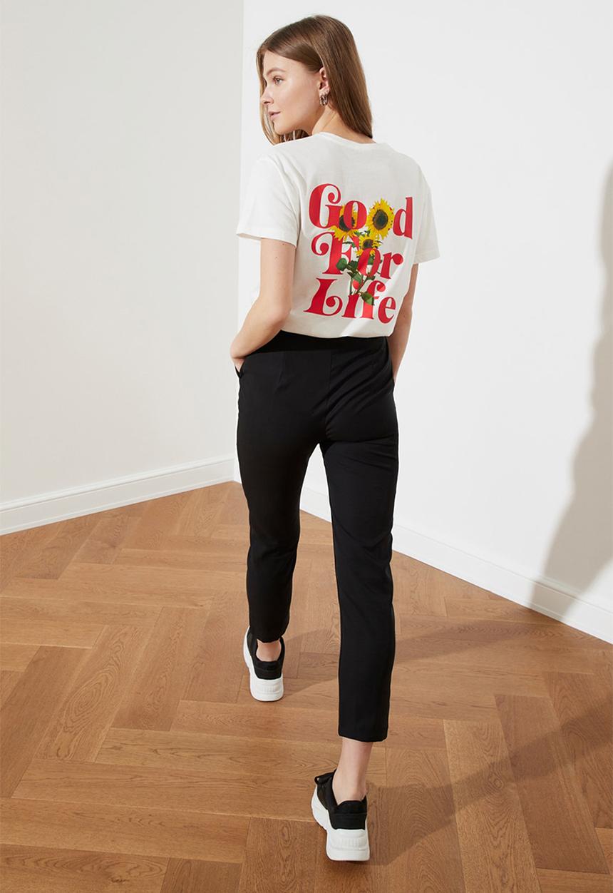 Trendyol - Printed boyfriend t-shirt - ecru