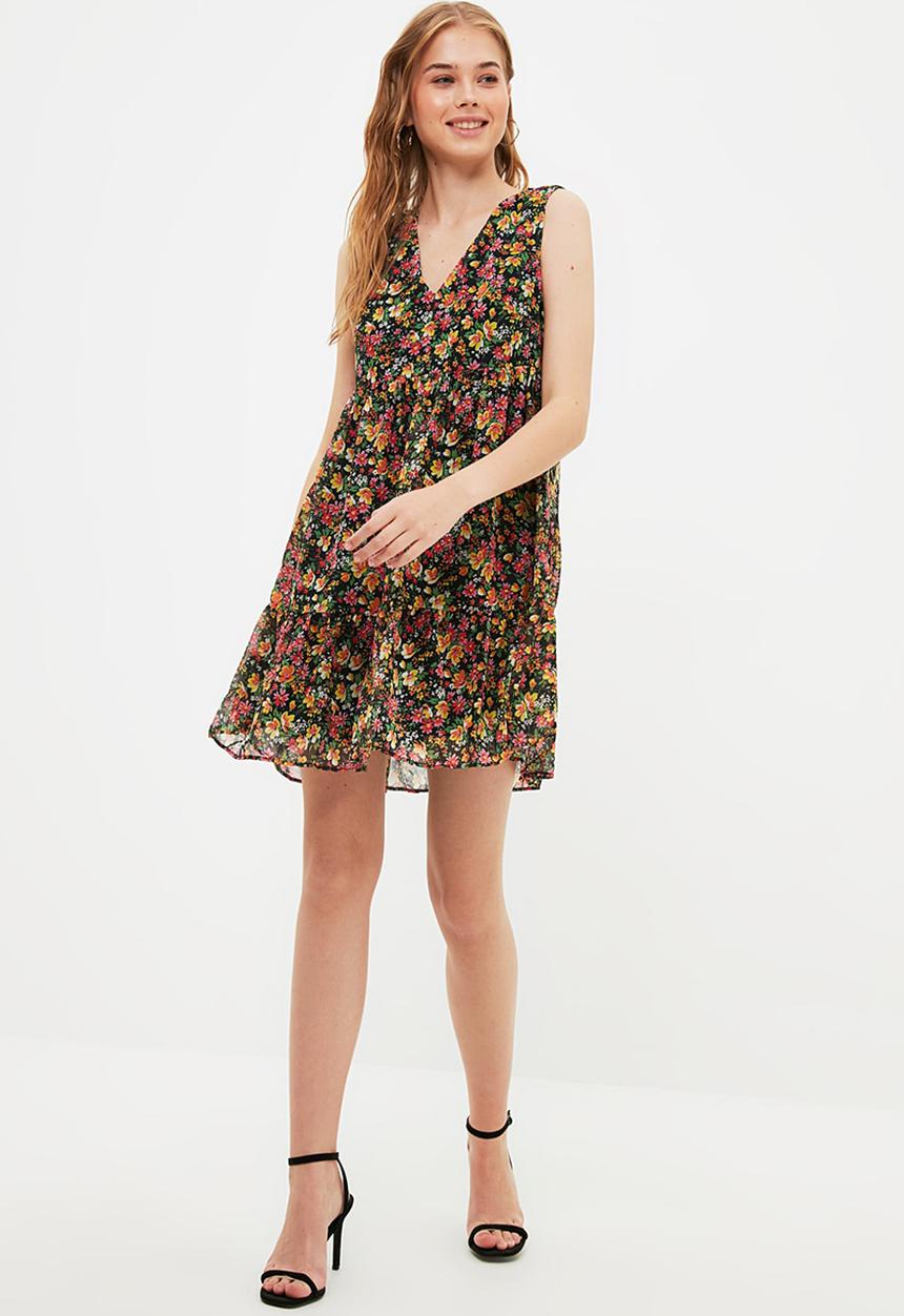 Trendyol - Wide cut floral dress - multi