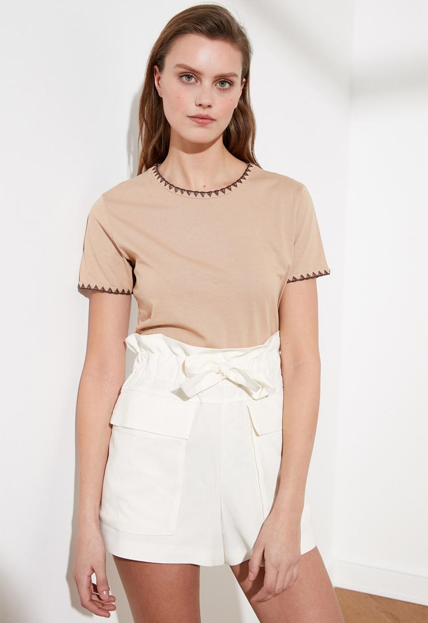 Trendyol - Collar embroidered basic knitted t-shirt - stone