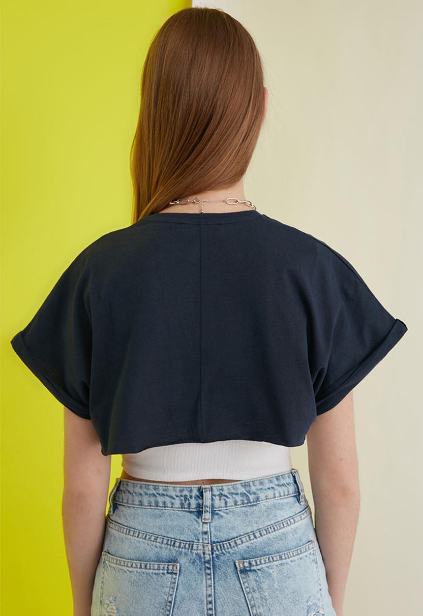 Trendyol - Super crop knitted T-shirt - navy