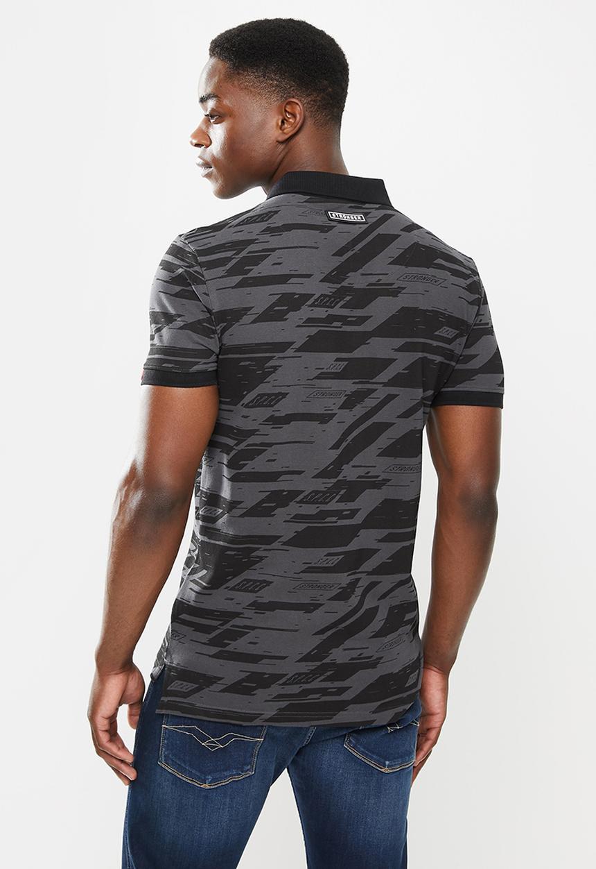 S.P.C.C - Marsden regular fit stepped hem polo - charcoal