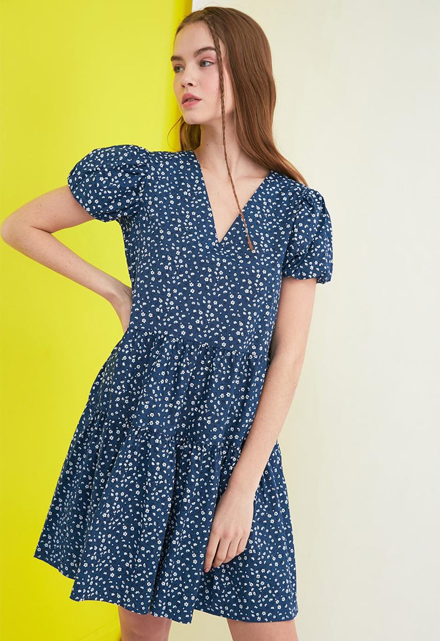 Trendyol - Wide cut floral pattern dress - navy