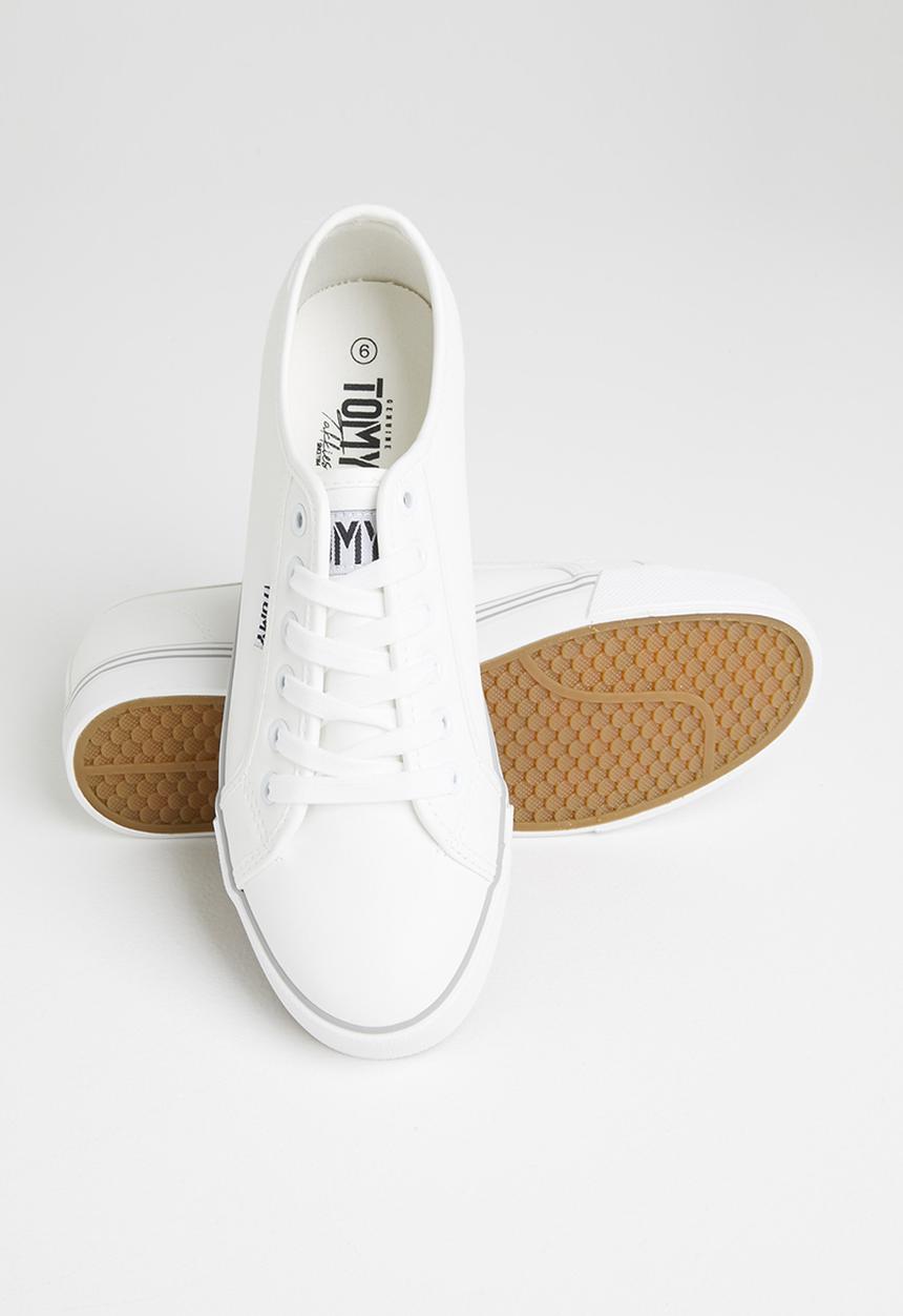 TOMY - Plimsoll - white