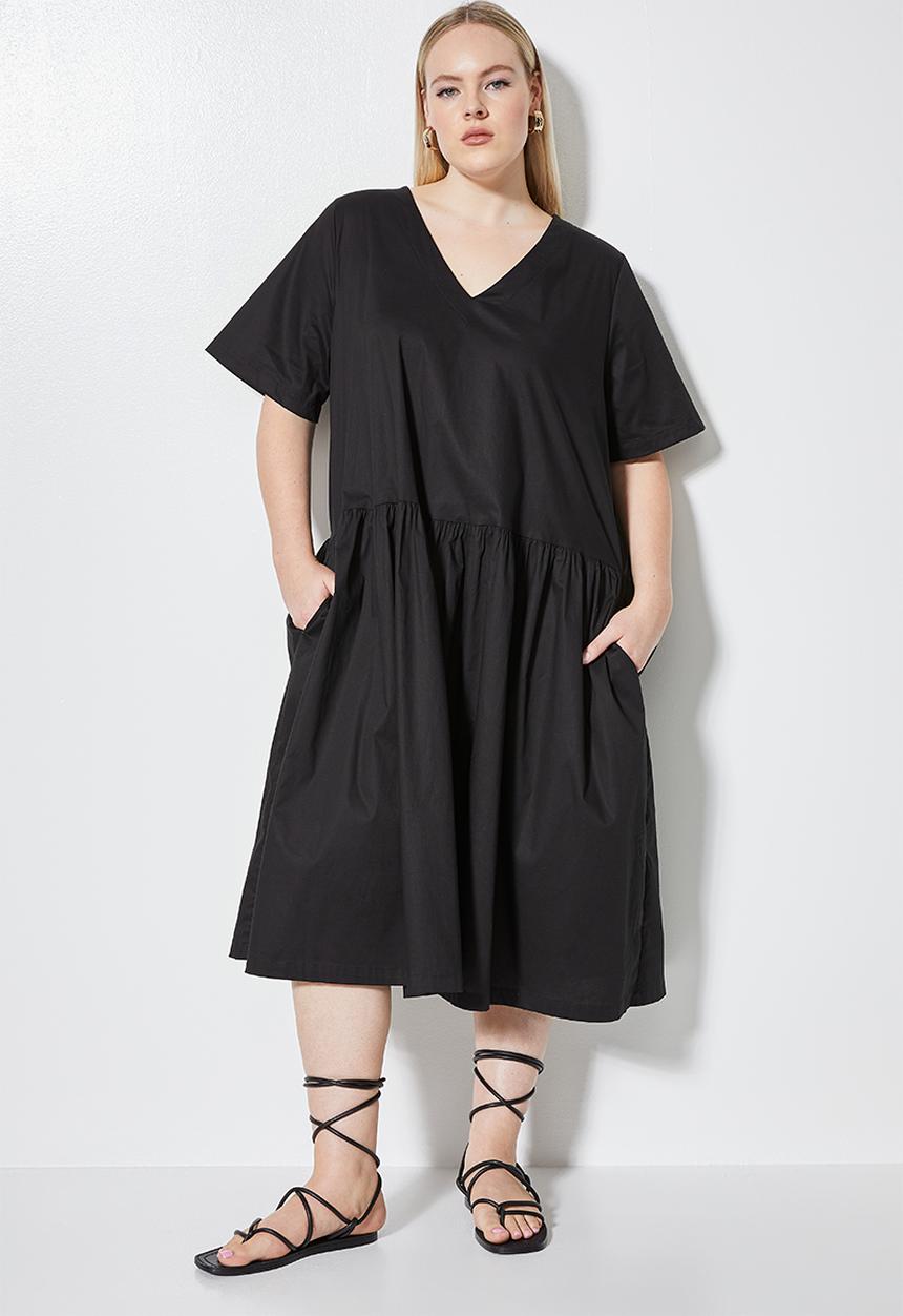 Superbalist - Dropped waist pocket detail dress - black