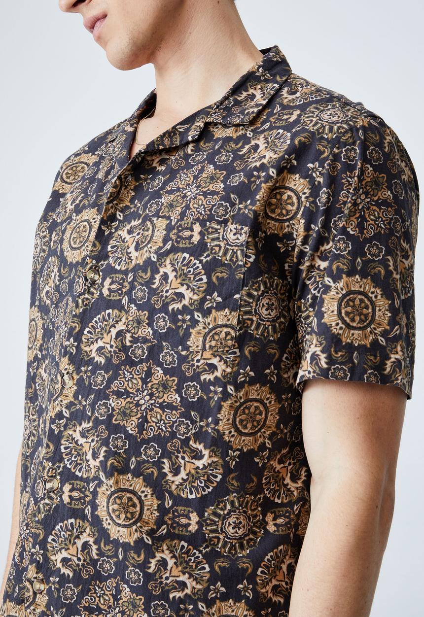 Cotton On - Riviera short sleeve shirt - washed black 70 s paisley