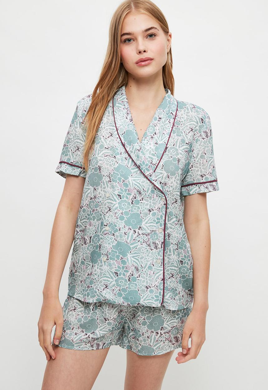 Trendyol - Floral detailed pajamas set - multi