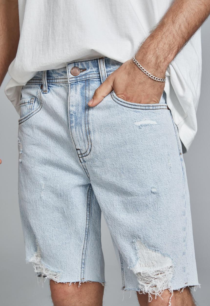 Cotton On - Straight short - stone blue rip repair