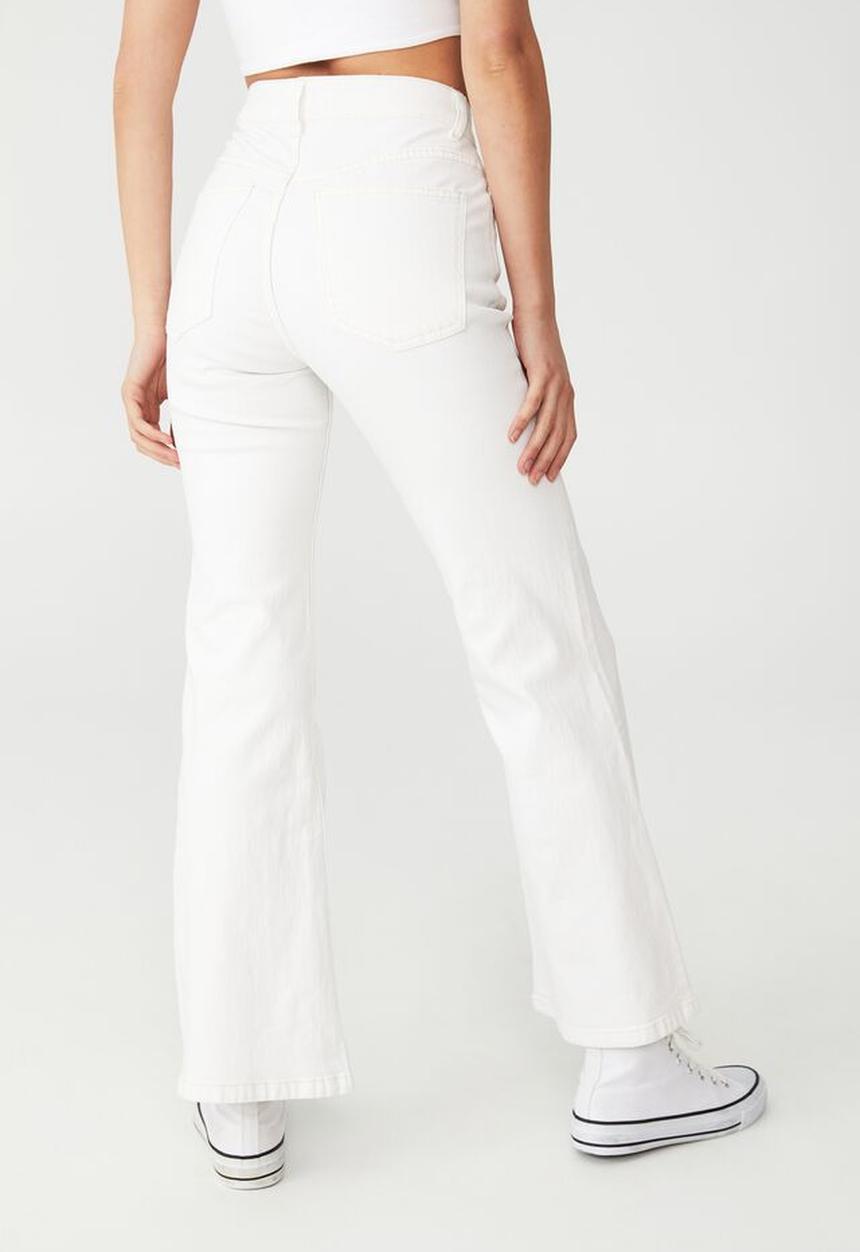 Cotton On - Petite flare jean - whitehaven