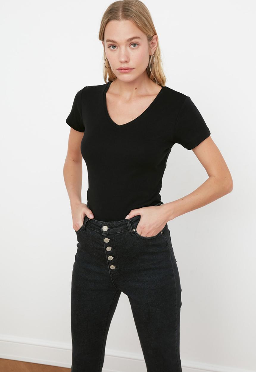 Trendyol - 100% cotton v-neck basic knitted t-shirt - black
