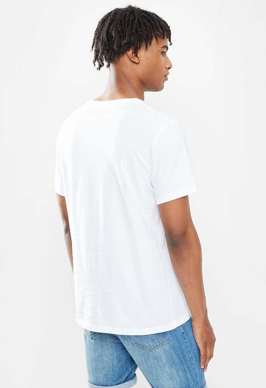 STYLE REPUBLIC - Deep v-neck tee - white