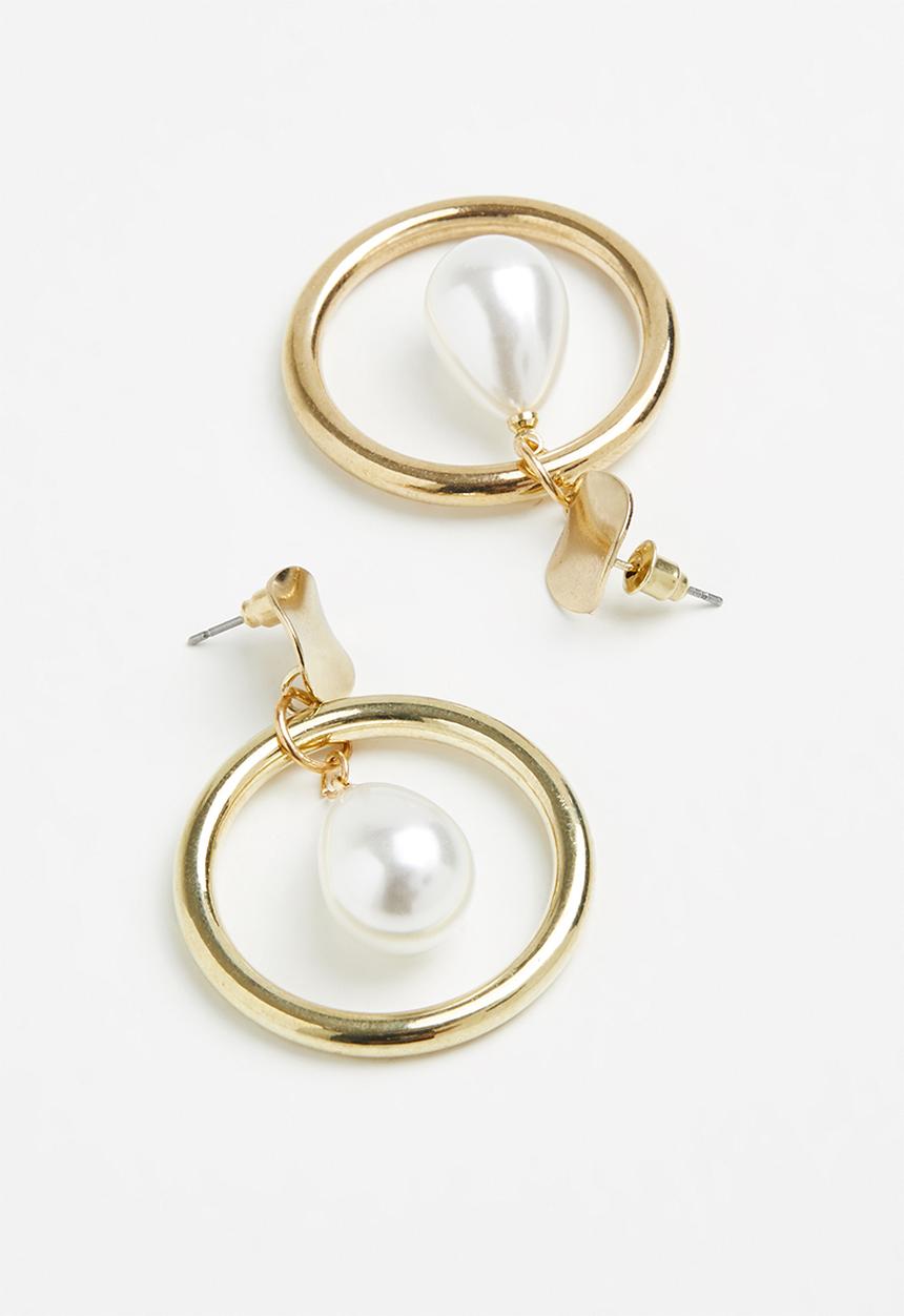Superbalist - Mila pearl earrings - gold