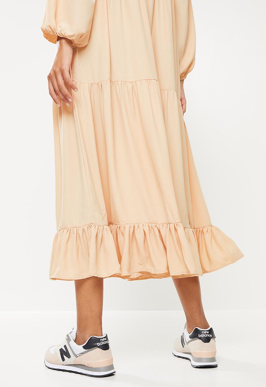 Glamorous - Tiered maxi dress - soft peach