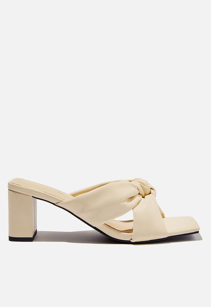 Cotton On - Hitch knotted mule - butter pu