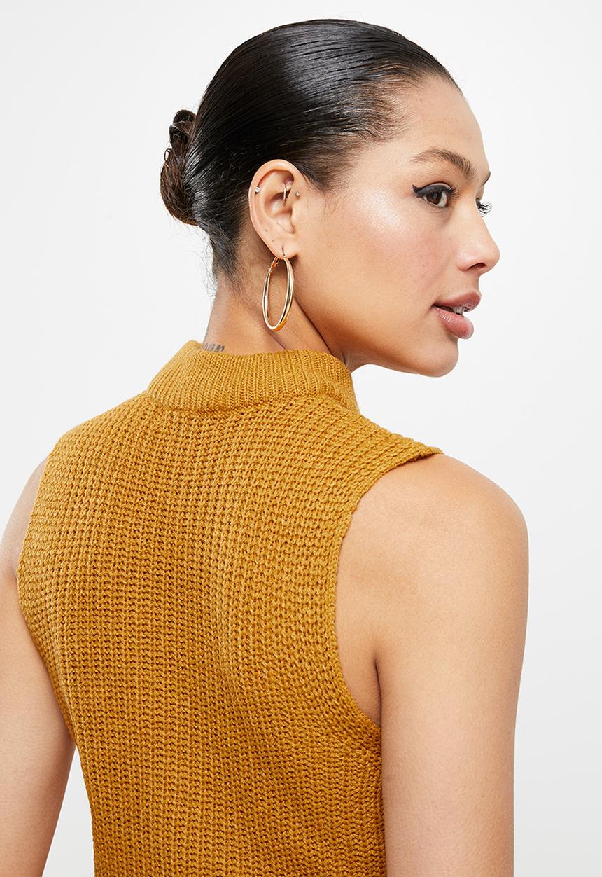 Missguided - Recycled knitted vest co ord - biscuit