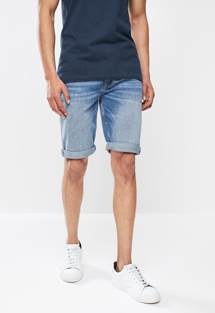 GUESS - Roll up slim fit denim shorts - bright wash