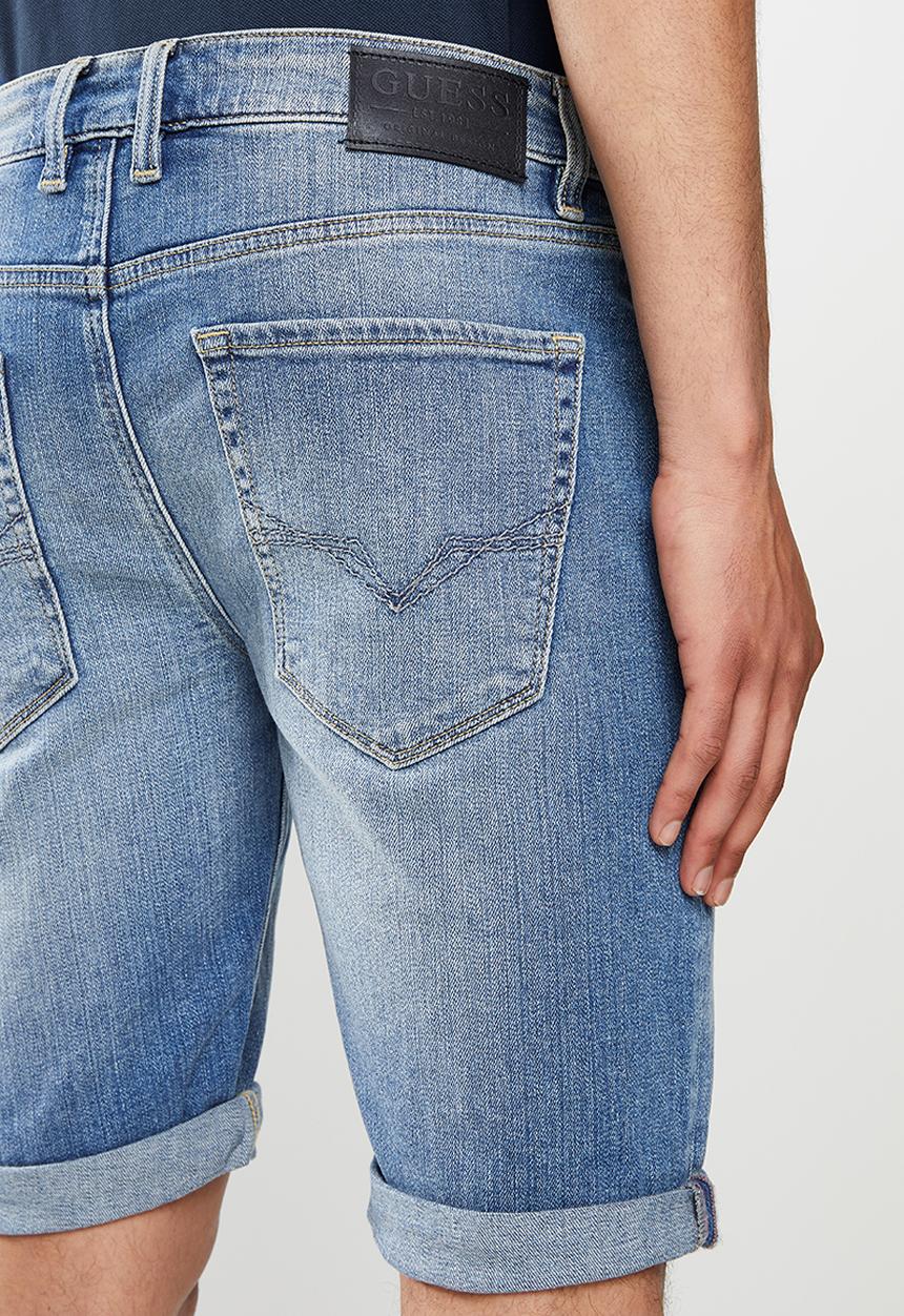 GUESS - Roll up slim fit denim shorts - bright wash