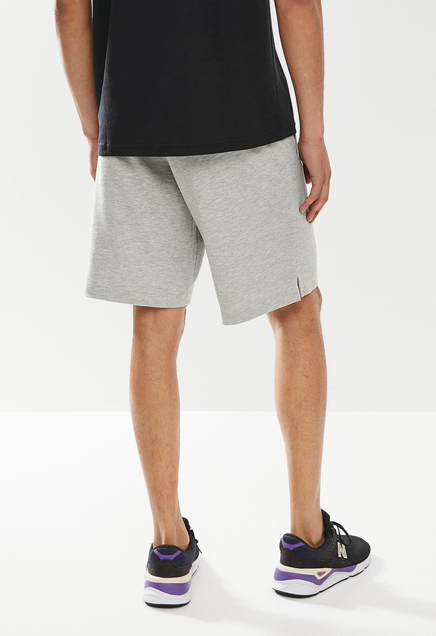 New Balance  - New Balance  classic core short - grey 