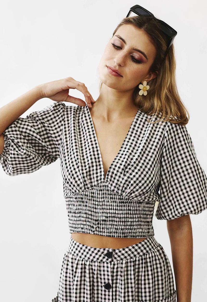 Me&B - Puff sleeve woven top with shirred basque - black & white 
