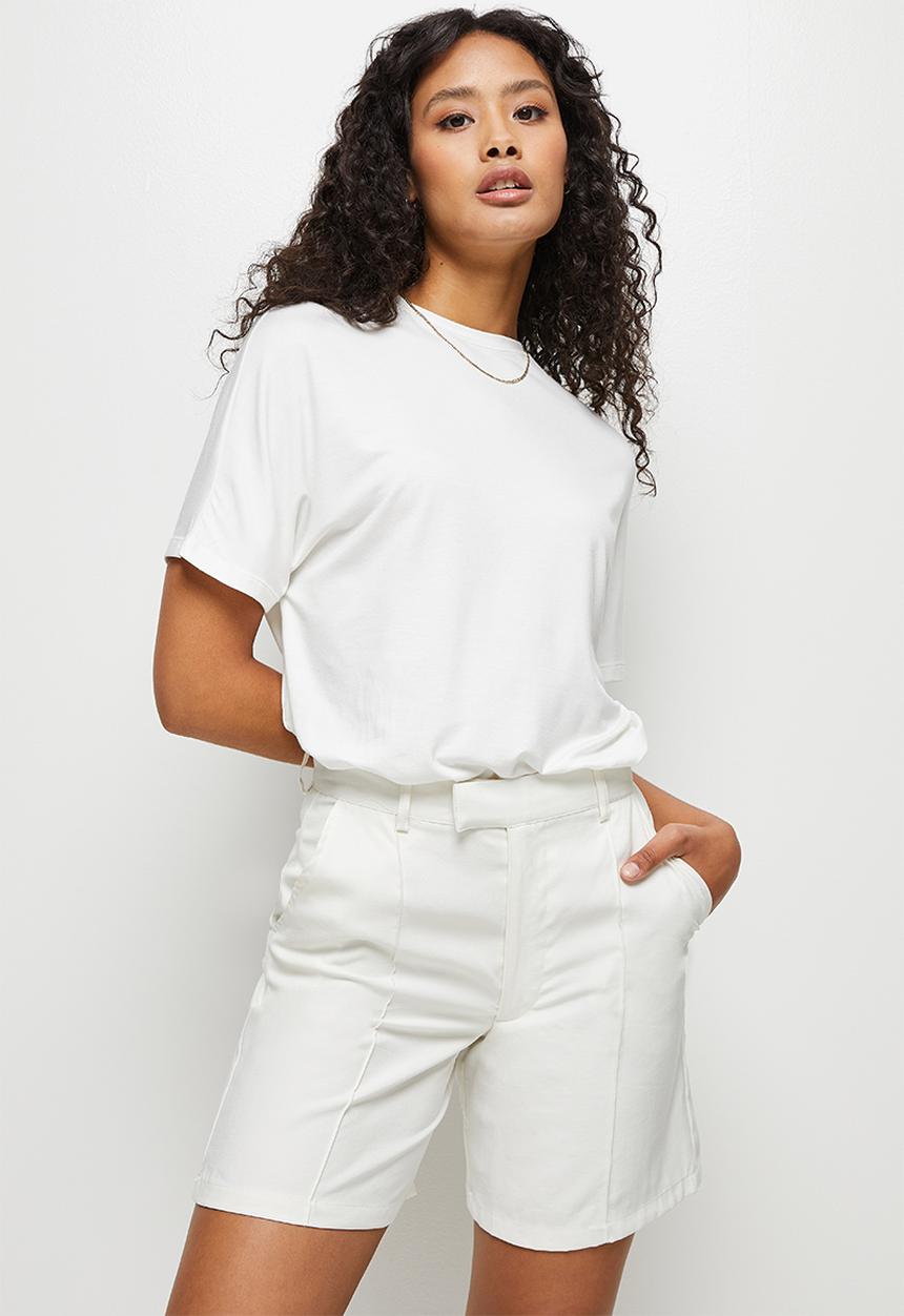 edit - Viscose grown on sleeve tee - winter white