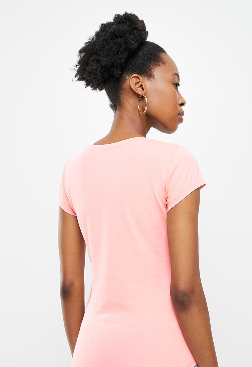 SISSY BOY - Basic round neck fitted top with cap sleeves and mix foil print and bling logo - pink
