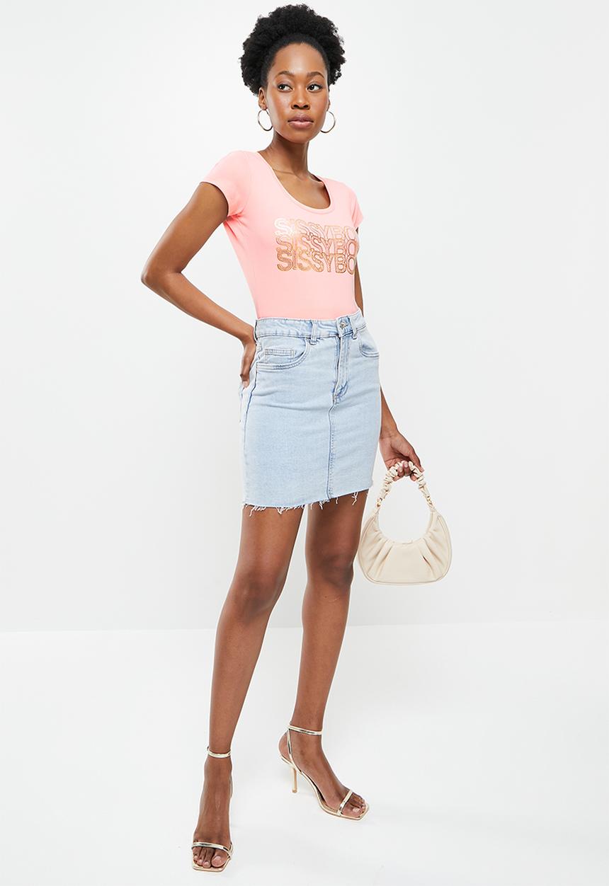 SISSY BOY - Basic round neck fitted top with cap sleeves and mix foil print and bling logo - pink