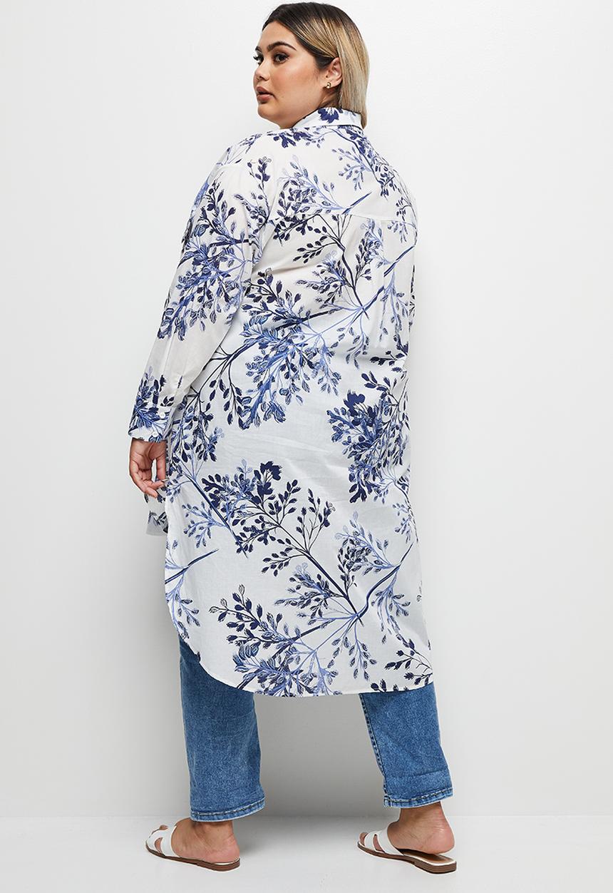 edit Plus - Relaxed boyfriend shirt - floral outline blues