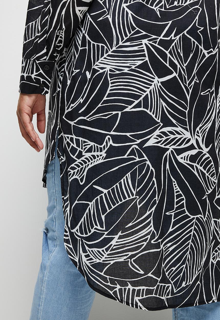 edit Plus - Relaxed boyfriend shirt - muted tropical leaves