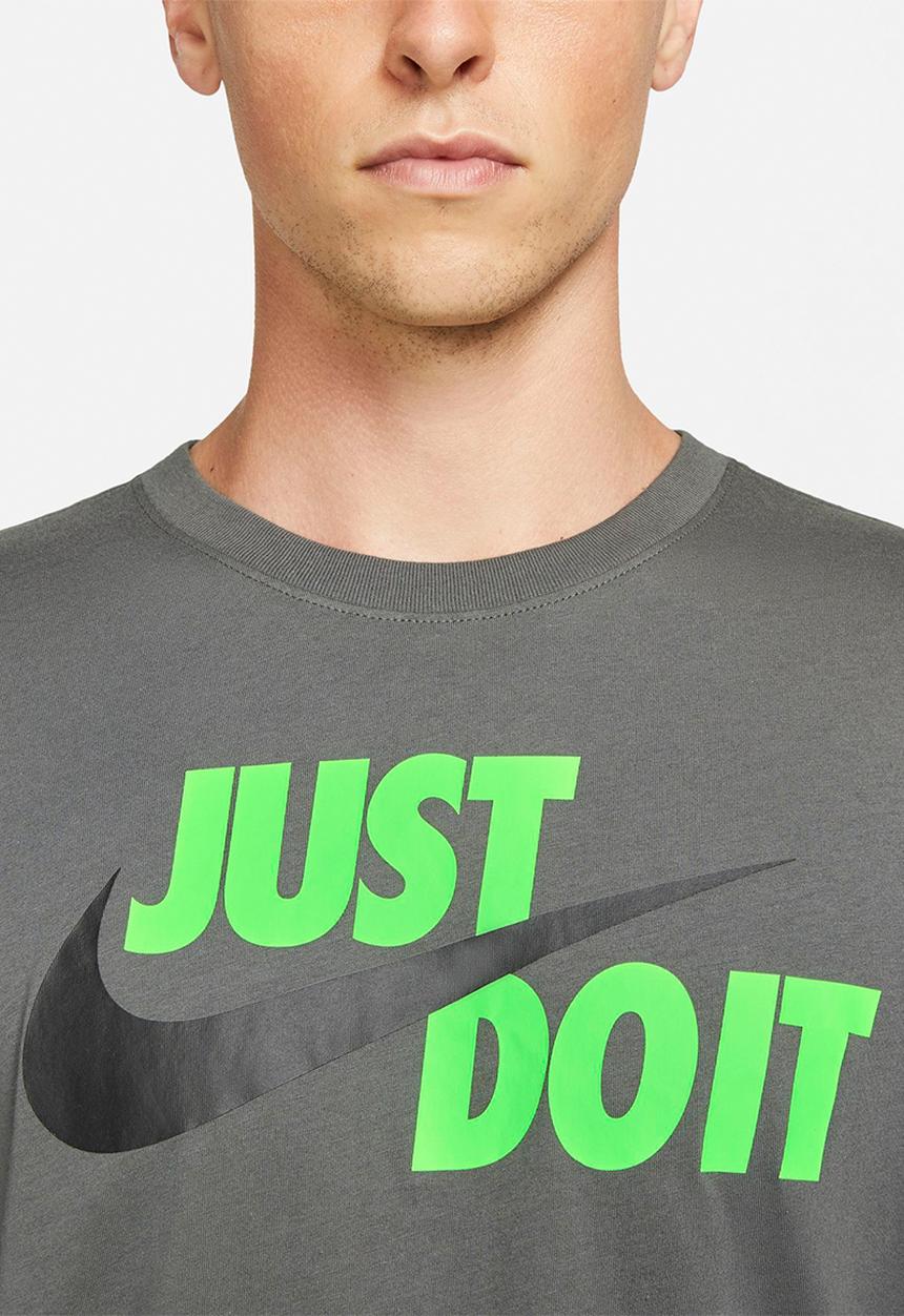 Nike - NSW Tee "Just Do It" swoosh